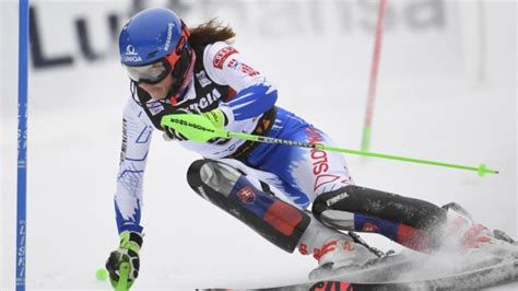 Lauf des nachtslaloms der damen in flachau, österreich. Ski-alpin-Weltcup 2019/20 der Damen: Deutsche Frauen im Slalom in Zagreb (Kroatien) abgehängt ...