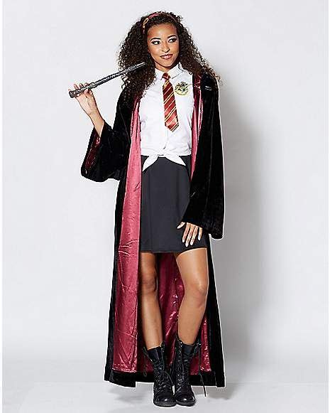 Black Gryffindor Robe - Harry Potter - Spencer's | Harry potter costume diy, Harry potter girl ...