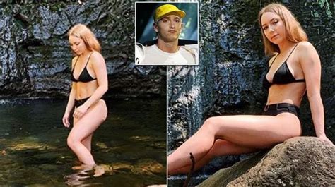 Eminem S Daughter Hailie Scott Mathers Shows Off Toned Abs In Barely There Bikini Mirror