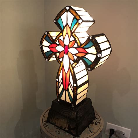 The stained glass st mary's possesses the only complete set of medieval stained glass in england. Tiffany Christinan Cross Stained Glass Lighted Cross ...