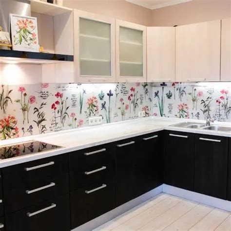 35 Chic Floral Wallpaper Kitchen Decor Ideas Digsdigs
