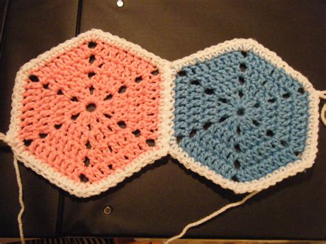 Joining Granny Hexagons Hexagon Crochet Pattern Crochet Hexagon