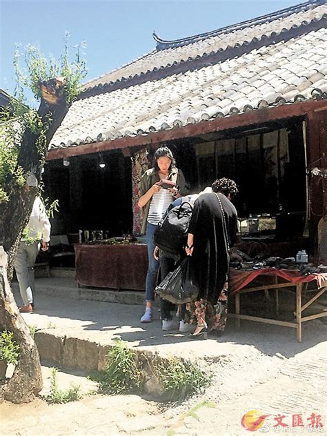 May 20, 2021 · 一个残酷的现实：比起贫穷顾家的父母，孩子更喜欢富有忙碌的父母,家庭教育,育儿,小公主,中产家庭 朱婷遊麗江 網友：高到屋簷了 - 香港文匯報