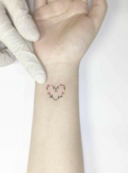 Details More Than 79 Heart Rose Tattoo Small Best Esthdonghoadian