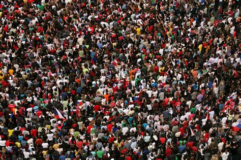 What to do if you’re in a crowd of panicking people | Popular Science