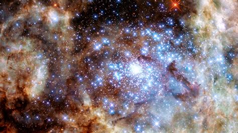 Classroom Aid Star Cluster R136 In Ultraviolet Youtube