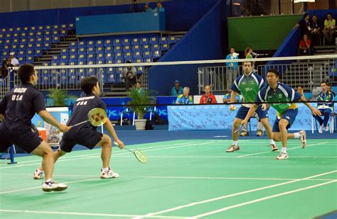 Badminton is a racquet sport played using racquets to hit a shuttlecock across a net. RIO 2016 - CONHECENDO O BADMINTON - Blog do Sérgio Leandro