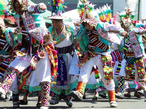 Bolivia Posee 12 Danzas Declaradas Como Patrimonio Cultural De La Nación