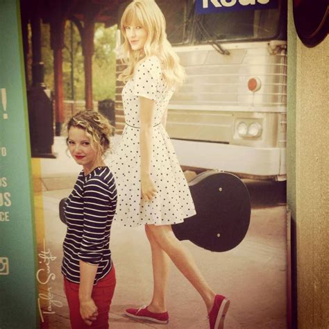 Keds Contest At Taylor Swift Consert Taylor Swift Looks Taylor