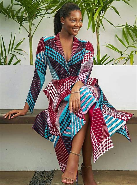 Couture africaine pagne wax model pagne africain robe longue robe en wax couturier africain pas cher robe africaine de soirée robe africaine traditionnelle model vetement femme africaine tenue. Modele De Pagne Femme