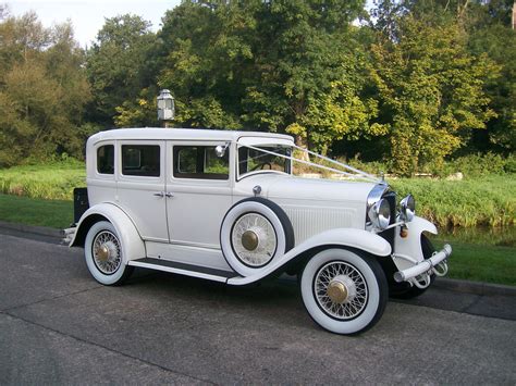 Home Classic Wedding Cars