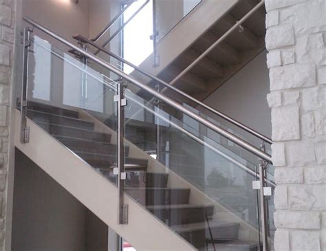 Kaca tempered 12 mm tanpa tiang, nempel di dinding balkon. Jual Railing Kaca Tangga & Balkon, Harga Terbaik ...
