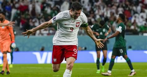 Lewandowski S First Goal At The World Cup Poland Beat Saudi Arabia In A Match With An Unscored