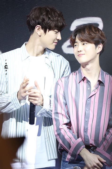 Biodata boy band exo terbaru | foto dan fakta : Again..Chanyeol wants mama Suho's love 😂😂 | Kyungsoo, Suho ...