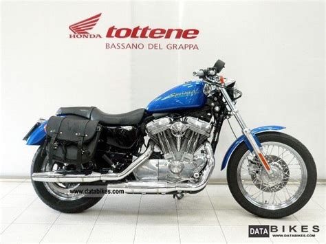 Sportster 883custom, for bikers looking for an iconic style and a very distinctive sound. 2006 Harley Davidson 883 SPORTSTER