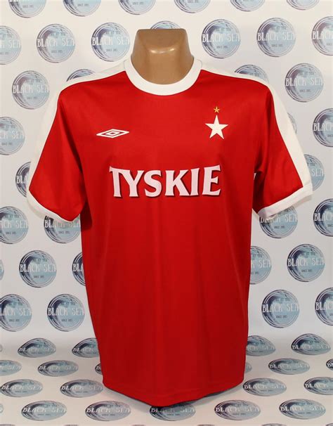 Complete overview of the wisla krakow vs. Wisla Krakow Home football shirt 2005