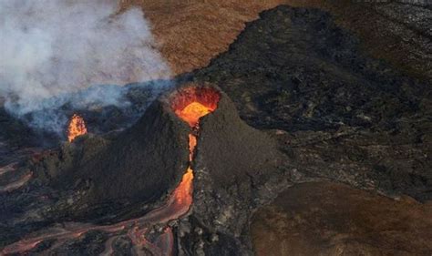 Iceland Volcano Eruption Nasa Satellite Images Show Eruption From