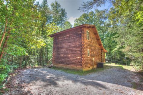 When you decide to organize your family reunion in beautiful northern georgia, you'll enjoy amazing options for your accommodations. Helen, Georgia Cabin Rentals & Getaways - All Cabins
