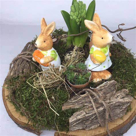 Einfach mit goldfolie loskleben und dabei die vorfreude auf ostern genießen! Tischdeko Ostern Hyazinthe | Ostern basteln holz ...