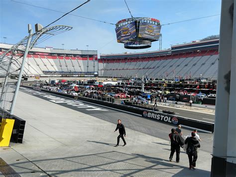 Jangan risau, datang ke best motor enterprise hari ini. Good morning from Bristol Motor Speedway! : NASCAR