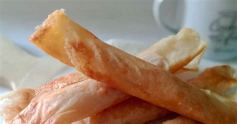 Butuh wadah untuk menulis dengan simpel dan nggak mainstream? Resep Ubi Goreng Kriuk..kriuk. oleh Windri Aries - Cookpad
