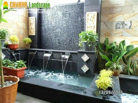 Apalagi jika anda mampu menerapkan desain yang sesuai dengan kebutuhan dan kondisi taman yang anda miliki. Jasa Pembuatan Kolam Minimalis Waterfall Jakarta - tukang ...
