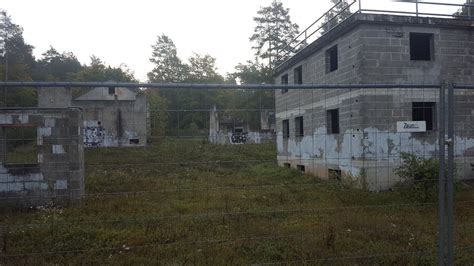 Warner barracks was a united states army military base in the city of bamberg, bavaria, southern germany. Lost Places - US-Häuserkampf-Anlage - Ehem. Militärgelände ...