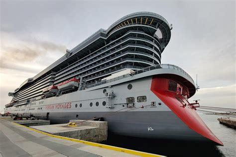 Voyeur Cruise Ship Photos Photos