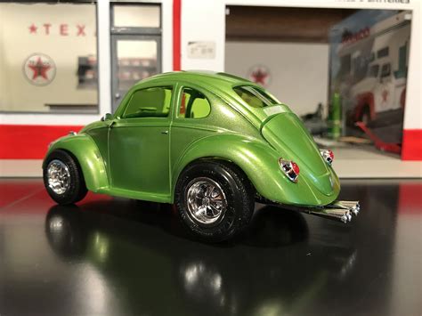 Volkswagen Beetle Superbug Gasser Plastic Model Car Kit 125