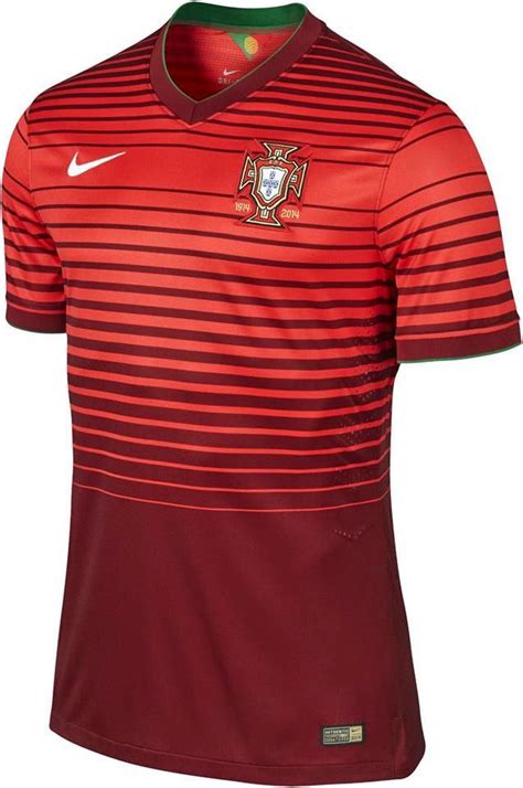 Veja mais ideias sobre seleção de portugal, futebol, seleção portuguesa de futebol. Todo para tu Pes2014: Uniforme Portugal Mundial 2014
