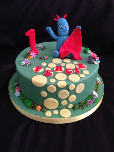 Birthday cake asda the cake boutique. Dinosaur Birthday Cake Asda / Baileys Marbled Cake Asda Groceries : Check out our dinosaur ...