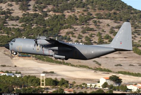 16806 Lockheed C 130h 30 Hercules Portugal Air Force Paulo