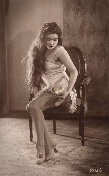 Women S Beauty In Retro Postcards From 1900 1910 55 Pics Izismile