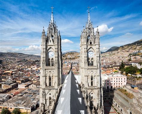 Quito, Ecuador - GO LIVE IT