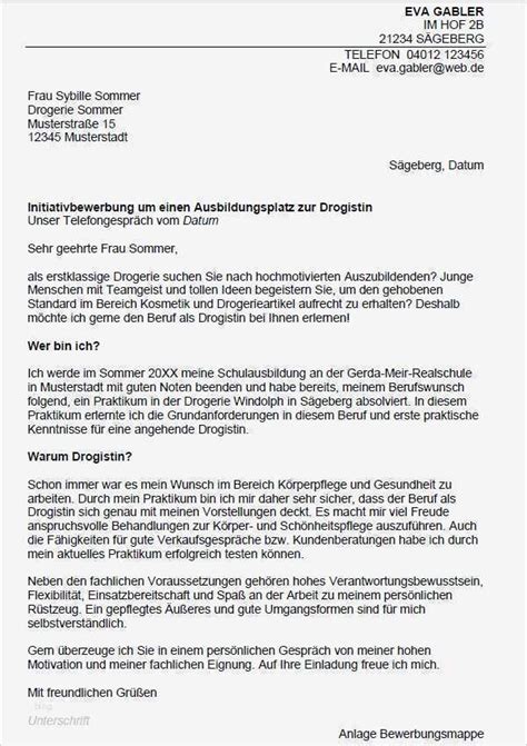 Notfallsanitäter ist ein heilberuf im rettungsdienst (sanitäter). Bewerbung Rotes Kreuz Vorlage Angenehm Groß Kirche Kirche ...