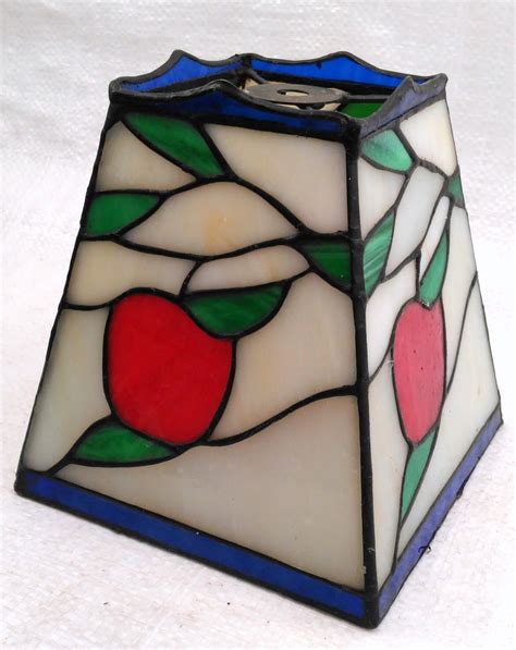 Choosing the best lamp shade for brightness could be tricky sometimes, but we believe with this 10 best lampshade we have reviewed, you will find the right lampshade for your lamp. Nice 6" stained glass lamp shade. Good condition overall ...
