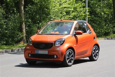 Our video shows you what makes the new smart eq fortwo the ultimate city. Spyshots: 2016 Smart Fortwo Cabrio Spotted Again, the Roof ...