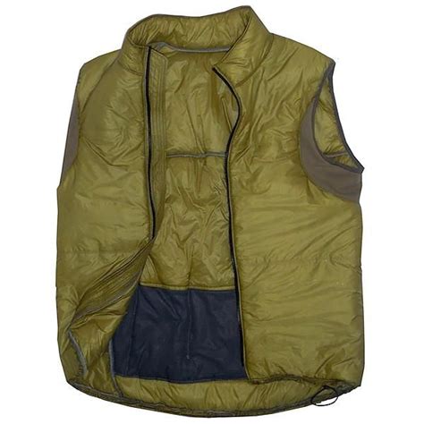 Dette er ekstra cushion svampe også kaldt puffs, som kan benyttes til alle cushion foundations, men passer til cosrx's egen clear fit blemish cushion. Puff Vest Ultralight: Olive | Puff vest, Raincoat ...