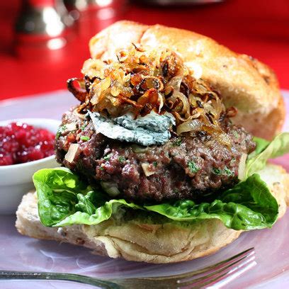 Combine venison, garlic, parsley, bell pepper, seasoning salt, cayenne pepper, worcestershire sauce, horseradish, and hot pepper sauce in a large bowl. 6 Best Venison Burger Recipes