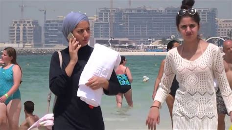 Entertainment In Dubai Girls On The Beach Rides Street Food Youtube