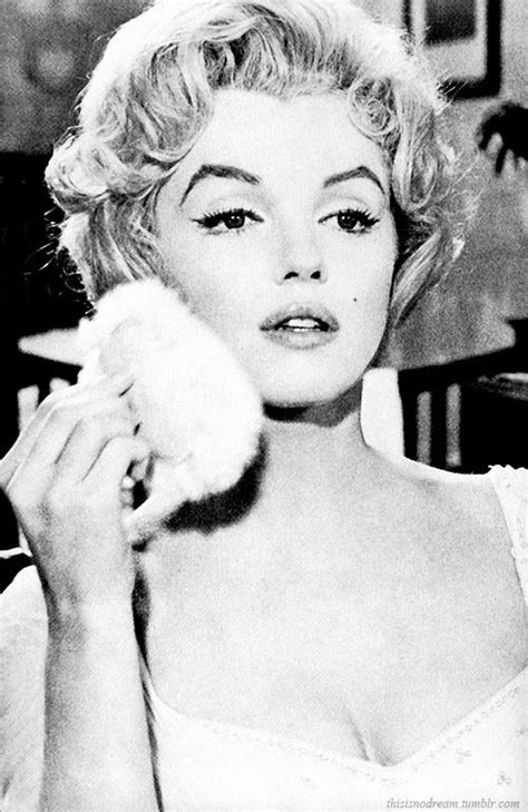 Marilyn Monroe In The Prince And The Showgirl In 1957 Marilyn Actresses Marilyn Monroe
