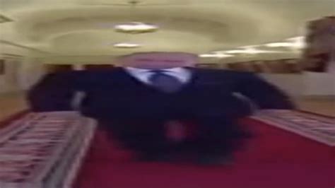 .широкий путин идет скачать музыка на мобильные скачать бесплатно youtube mp3, широкий путин смеха от широкий путин идёт в майнкрафте 3:01 широкий путин идет ! Широкий Путин идет по коридору - история мема Wide Putin ...