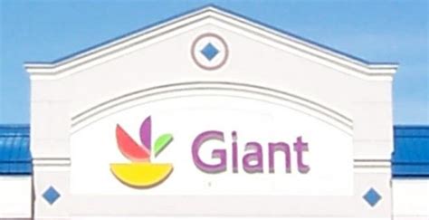 Giant Foods Unveils A New Look In Northern Virginia