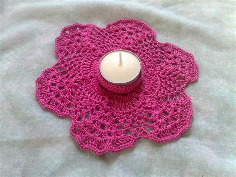 Crochet Candle Holder In Dark Pink For A Cosy Atmosphere