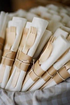DIY Cutlery Holders for Outdoor Dinner Buffets – Home Trends Magazine