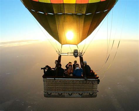 The Most Stunning Places To Go Hot Air Ballooning In Nsw Urban List Sydney