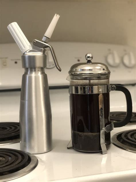 When you make coffee by pouring hot water over. How to Make Nitro Cold Brew at Home - 4 Steps to Make the ...