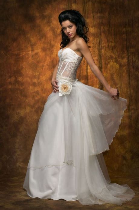 Schwarzes brautkleid von feist style. Hochzeitskleid extravagant