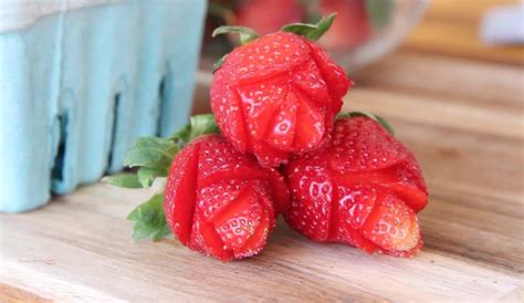 How To Make Easy Strawberry Roses Tutorial Maternidad Y Todo