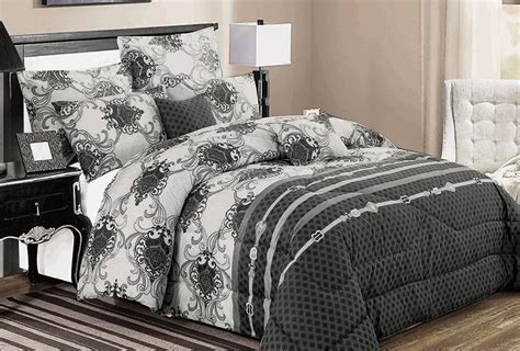Brand New 7 Piece Printed Comforter Set Live In Style